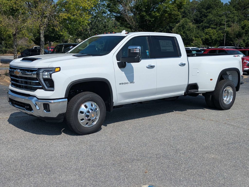 New 2026 Chevrolet Silverado 3500 LTZ w/ LTZ Convenience Package AWD/4WD image 8