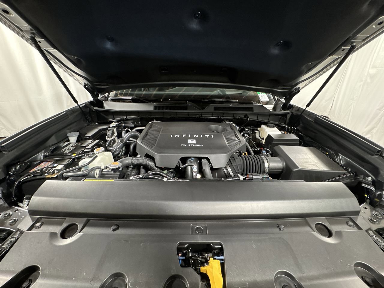New 2026 INFINITI QX80 Sport image 36