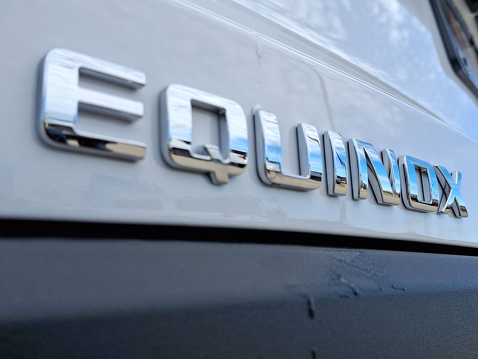 New 2025 Chevrolet Equinox LT w/ Safety and Technology Package FWD image 19
