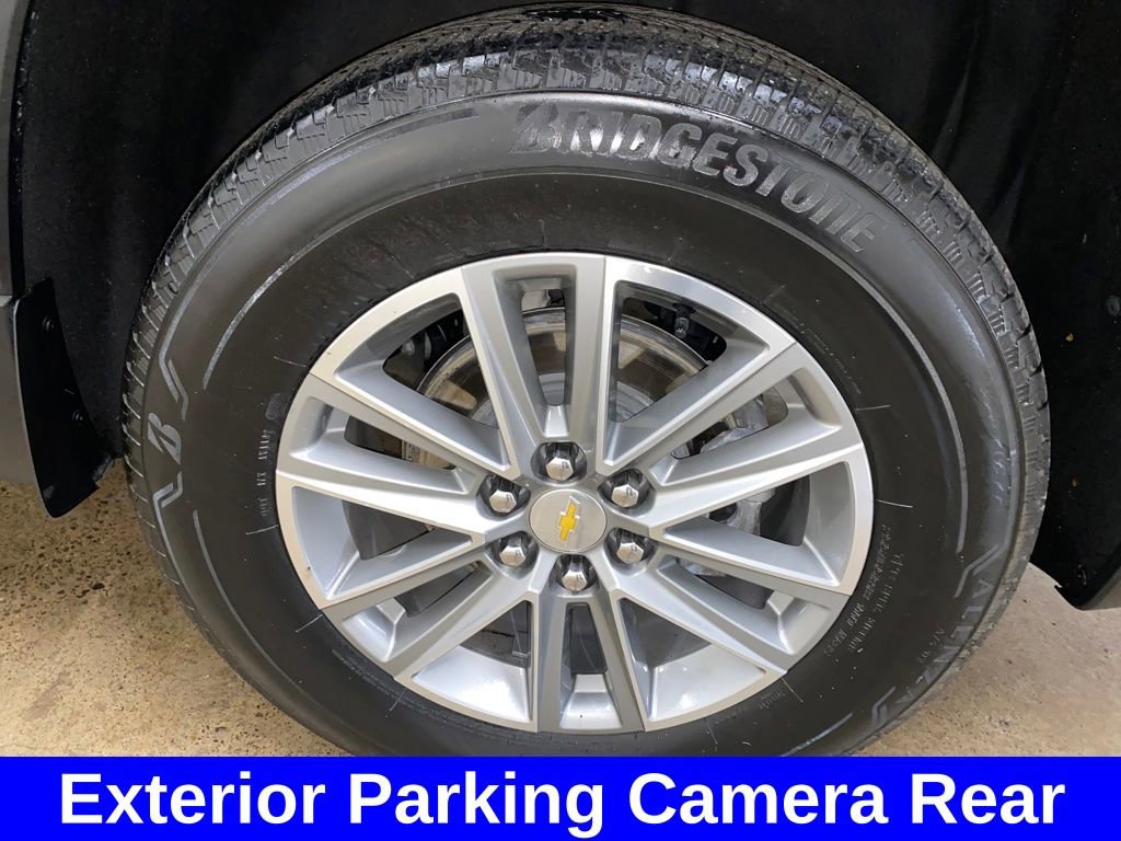 Used 2022 Chevrolet Traverse LT image 16