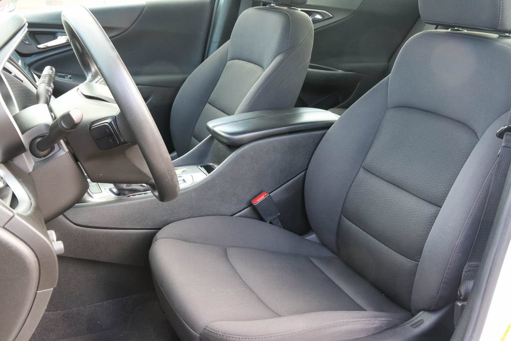 Used 2023 Chevrolet Malibu LT FWD image 10