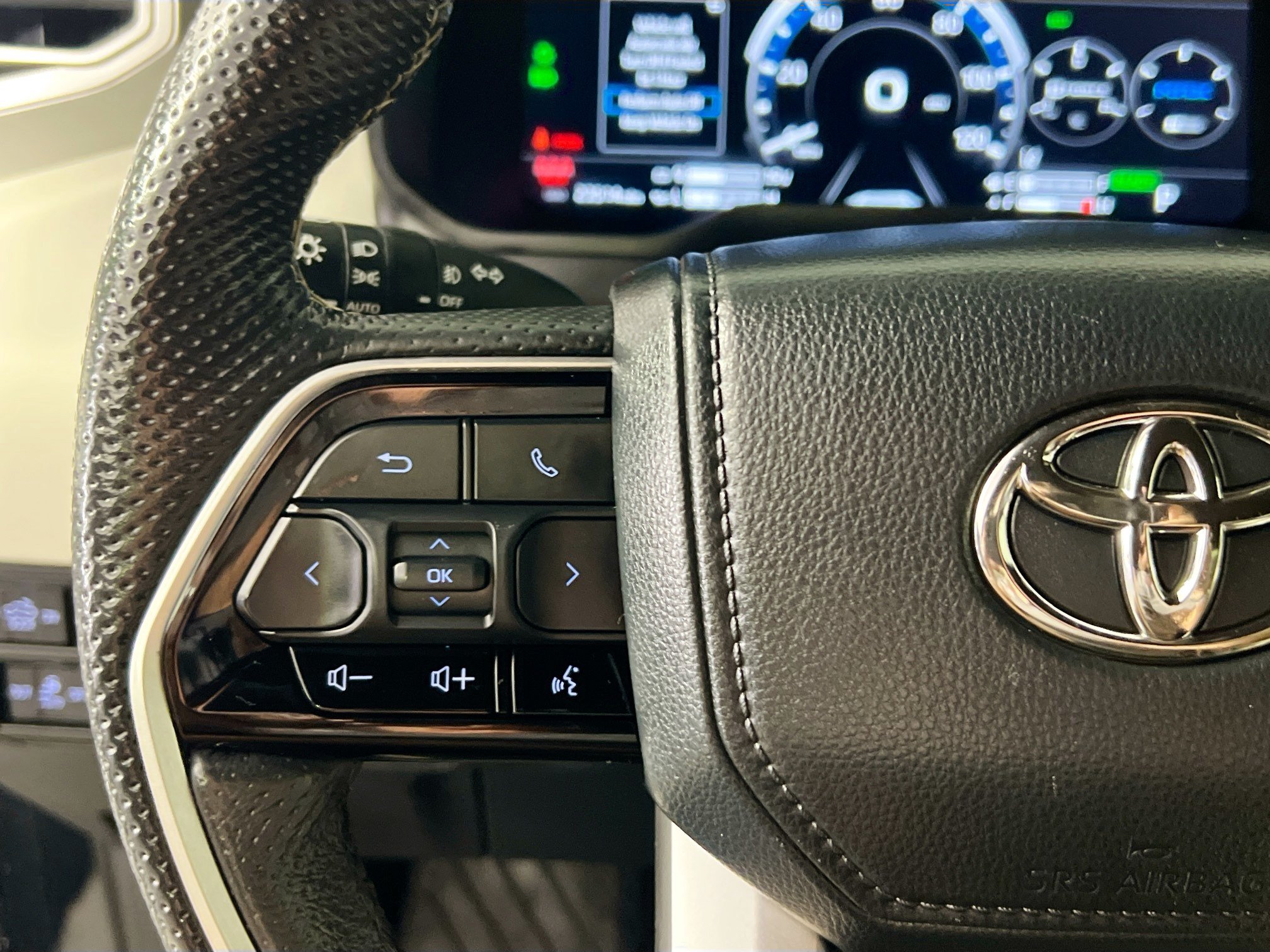 Used 2024 Toyota Tundra Capstone AWD/4WD image 18