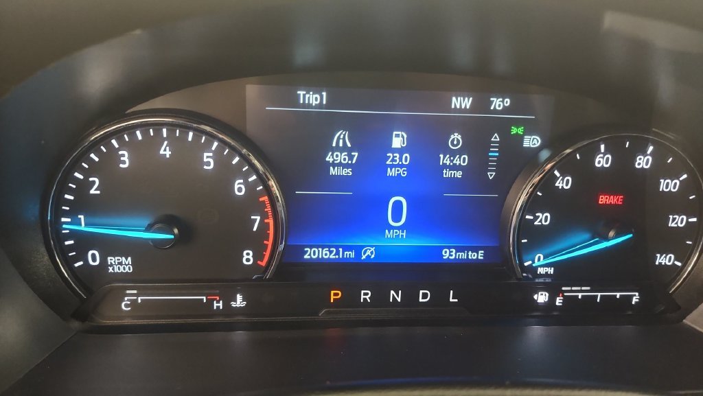 Used 2024 Ford Explorer XLT w/ Equipment Group 202A AWD/4WD image 12