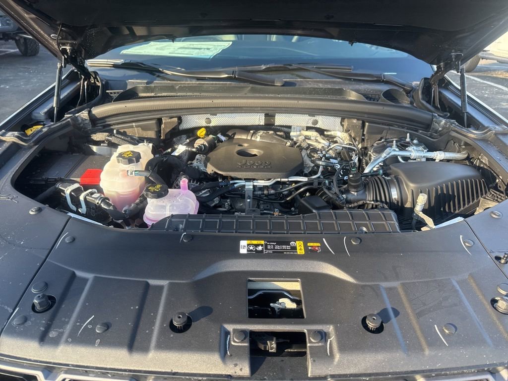 New 2026 Jeep Grand Cherokee Altitude AWD/4WD image 10