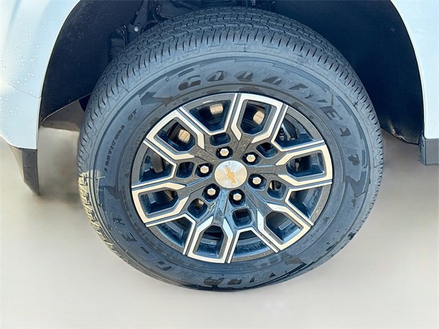 New 2024 Chevrolet Colorado LT w/ LT Convenience Package III image 18