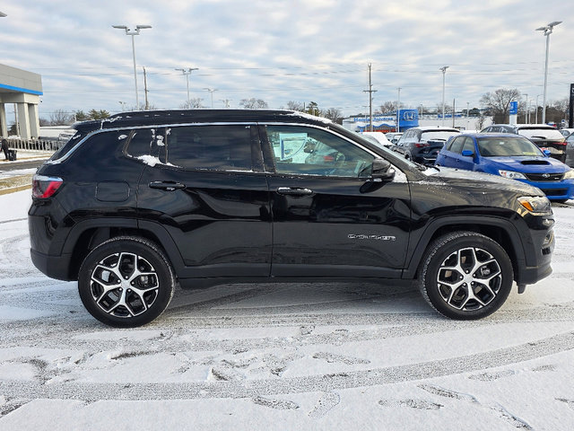 Certified 2024 Jeep Compass Limited image 13