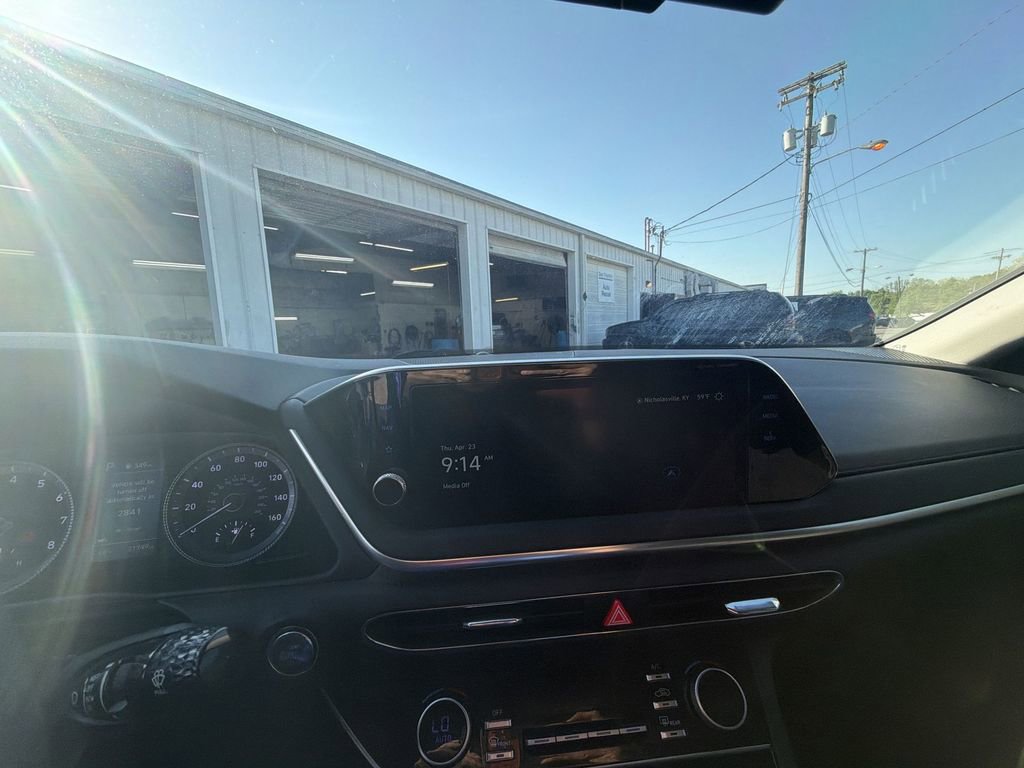 Used 2023 Hyundai Sonata SEL FWD image 16