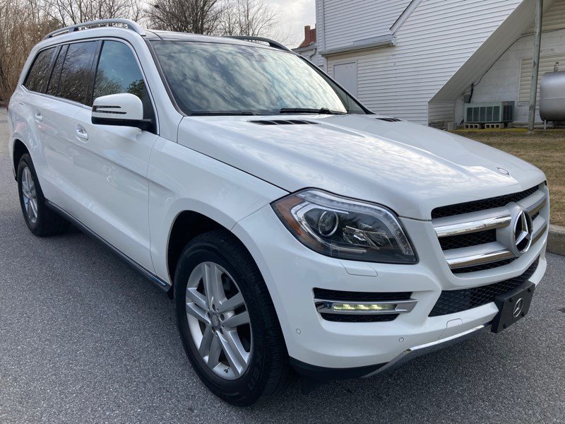 Used 2015 Mercedes-Benz GL 320 BlueTEC 4MATIC image 3