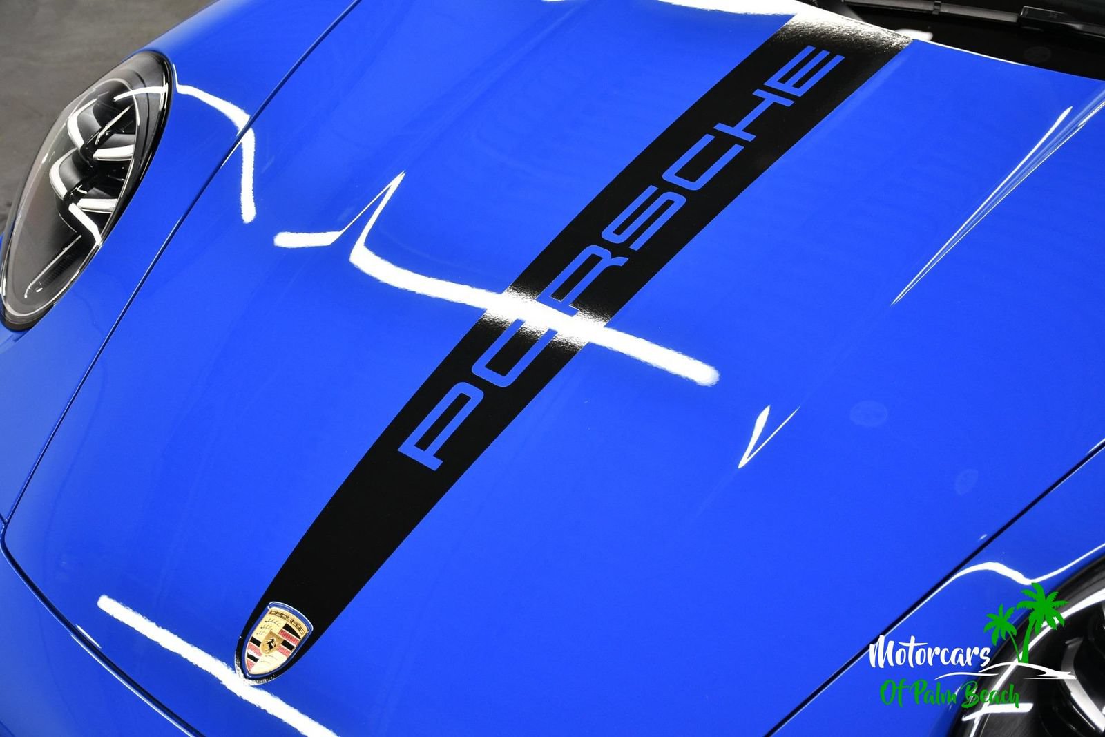 Used 2025 Porsche 911 Carrera RWD image 3