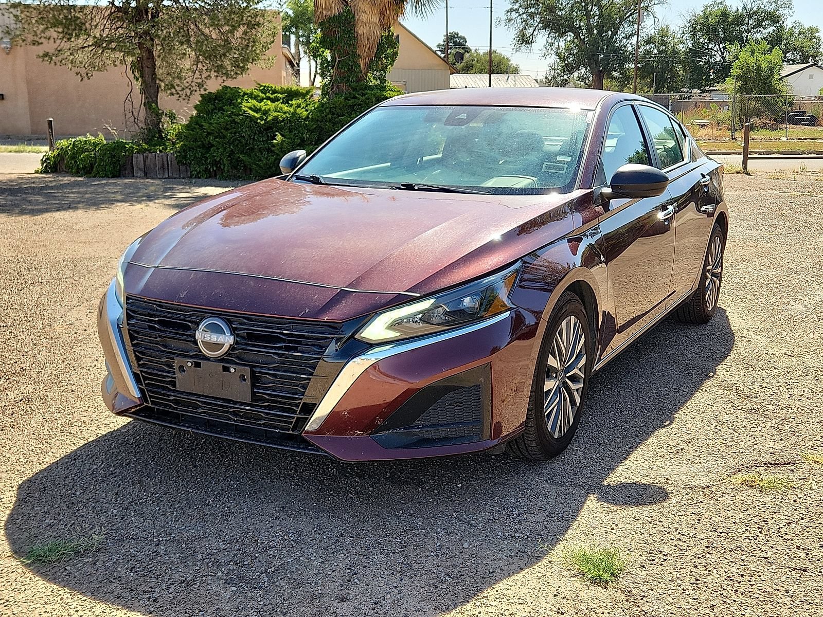 Used 2025 Nissan Altima 2.5 SV FWD image 1