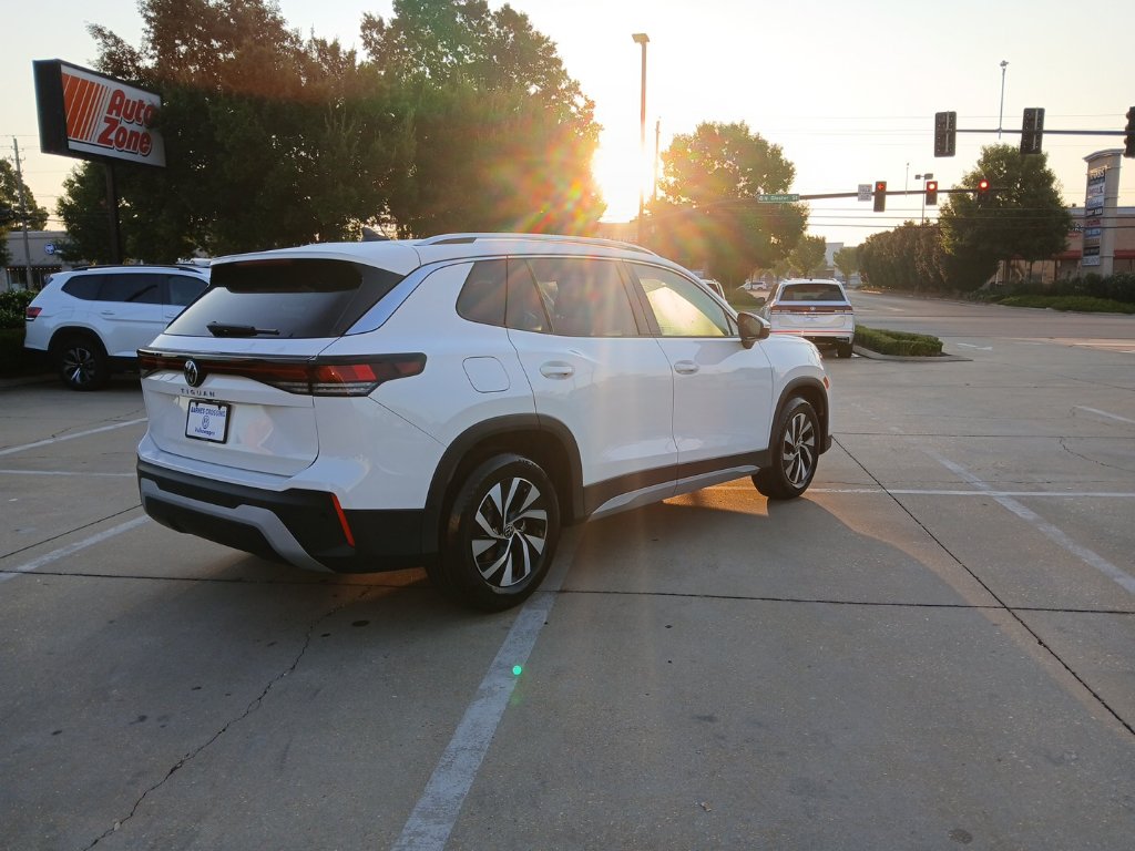 New 2026 Volkswagen Tiguan S FWD image 7
