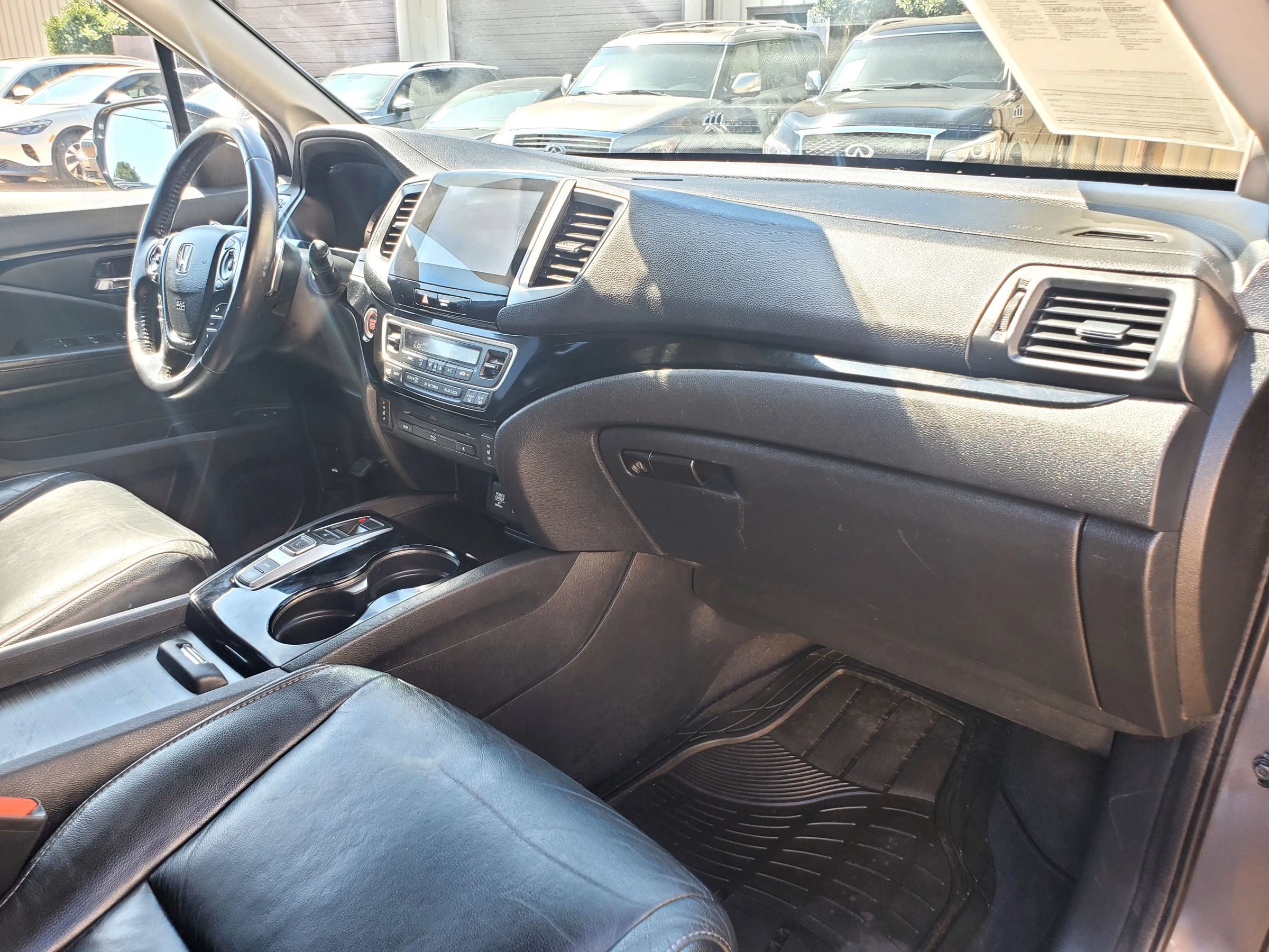 Used 2016 Honda Pilot Touring image 24