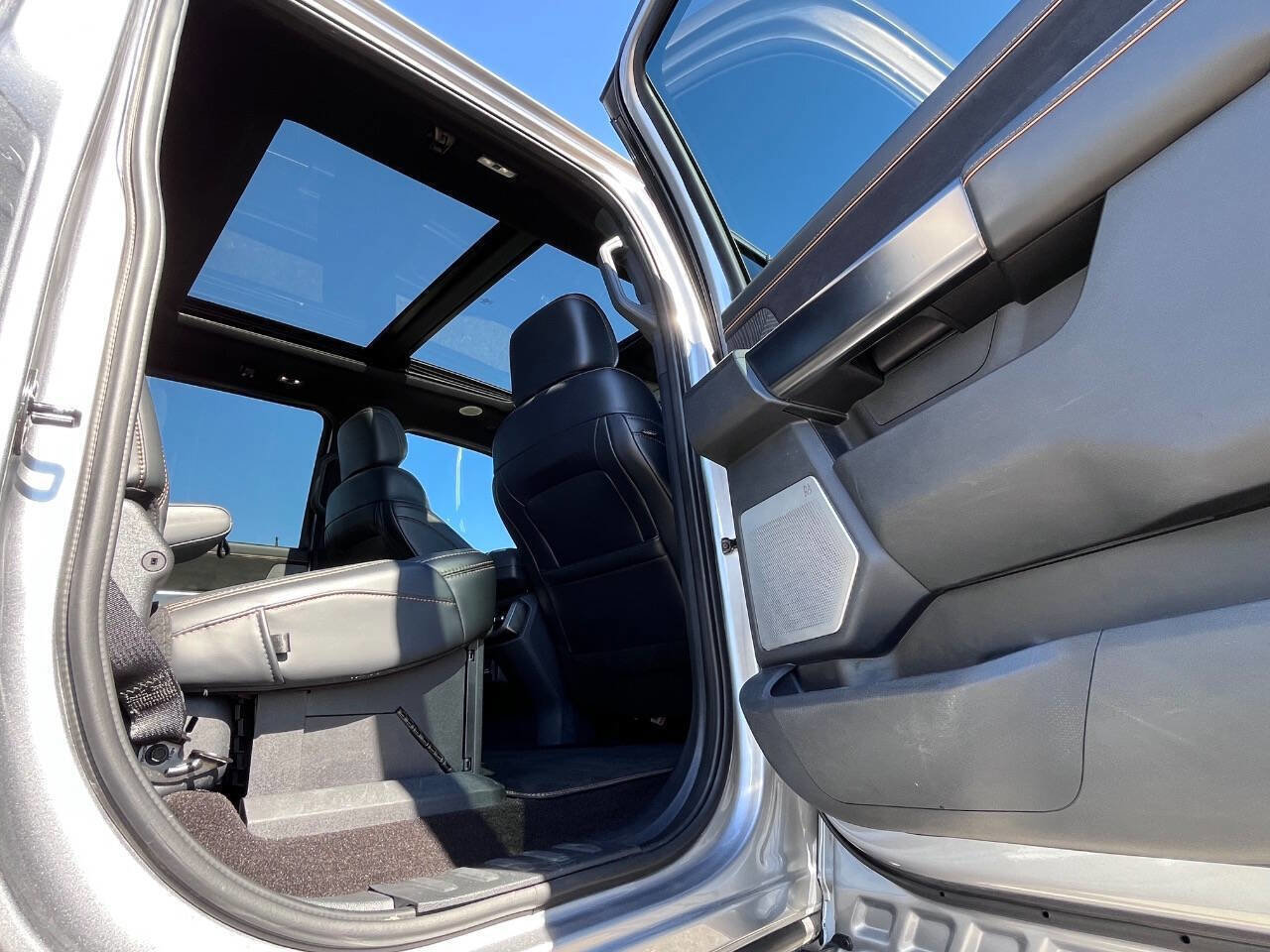 Used 2022 Ford F150 Platinum w/ Equipment Group 701A High image 28