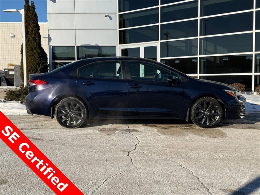 Used 2025 Toyota Corolla SE image 2