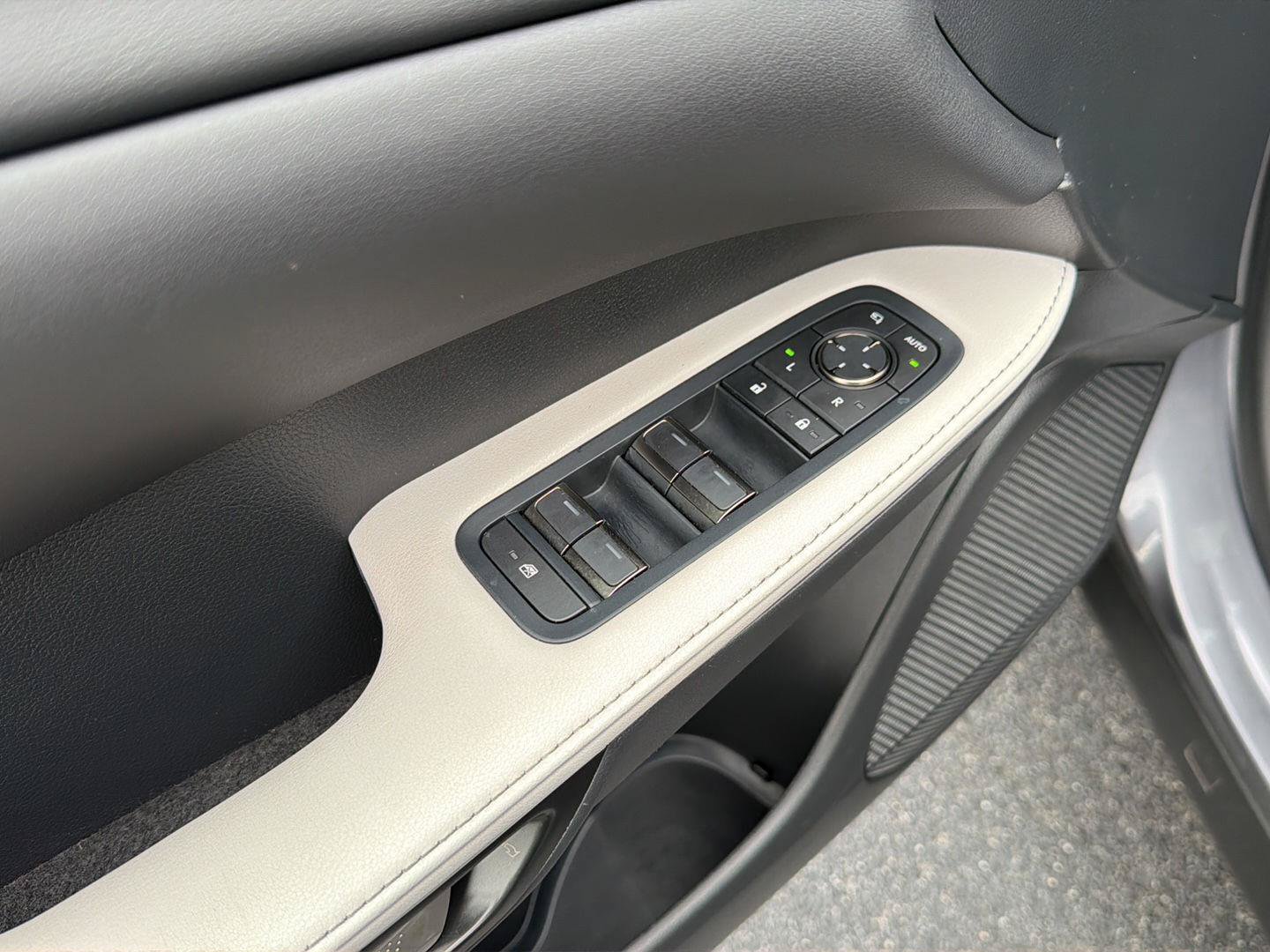 Certified 2023 Lexus RX 350 Premium w/ Cold Area Package FWD image 33