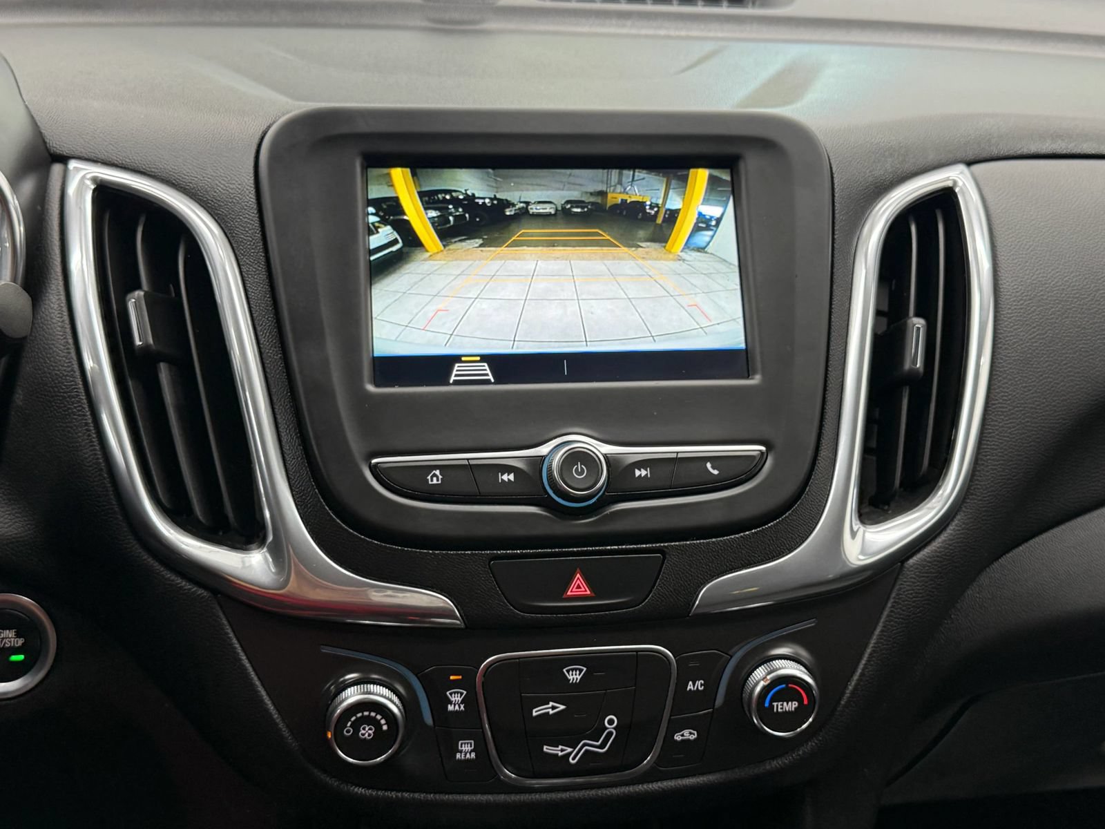 Used 2019 Chevrolet Equinox LT AWD/4WD image 33