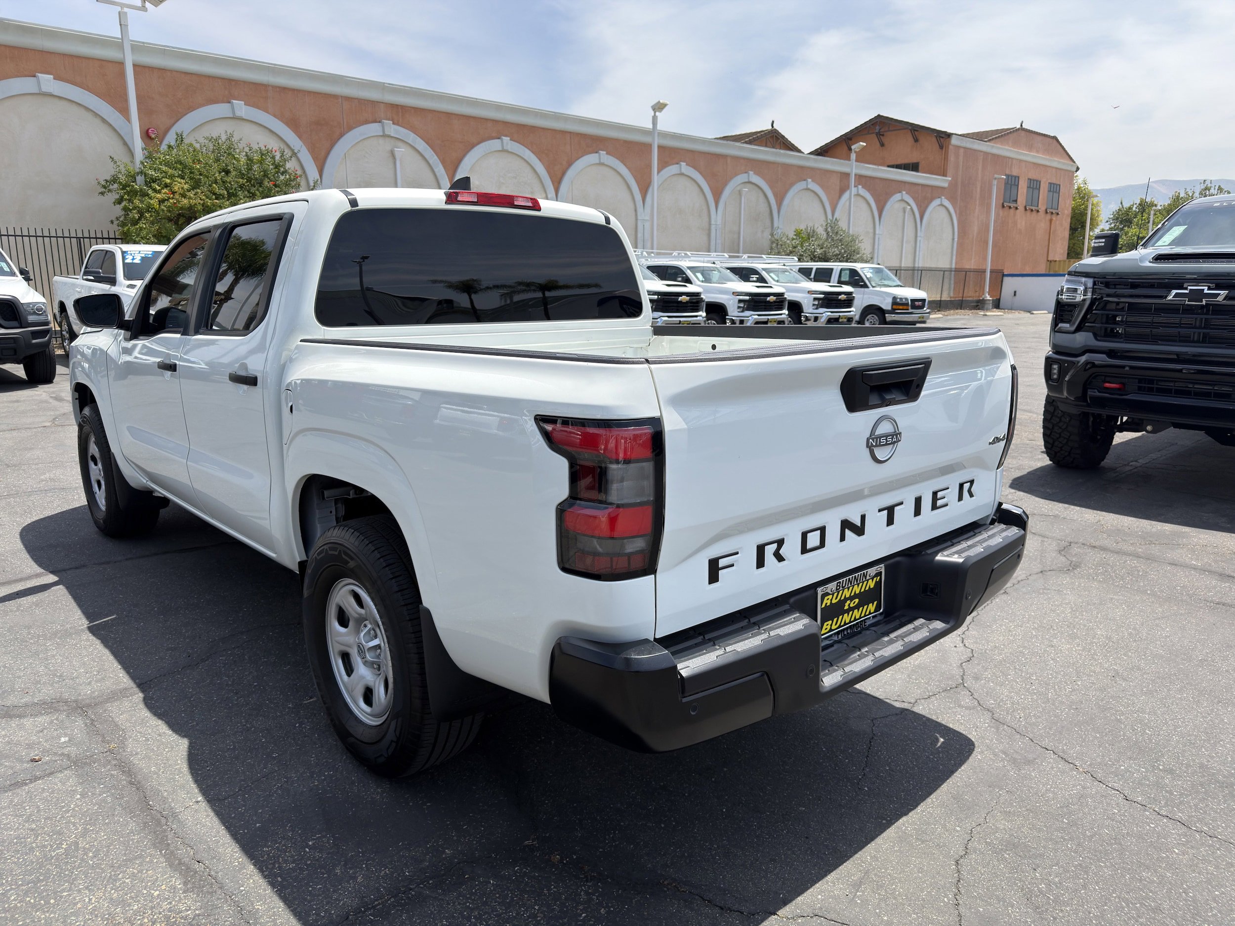 Used 2022 Nissan Frontier S w/ Technology Package AWD/4WD image 6