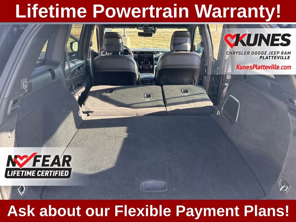 Used 2023 Jeep Grand Cherokee Overland w/ Luxury Tech Group IV image 36