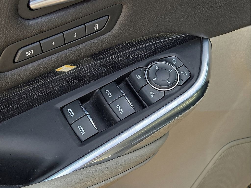 Used 2023 Cadillac XT4 Premium Luxury AWD/4WD image 23