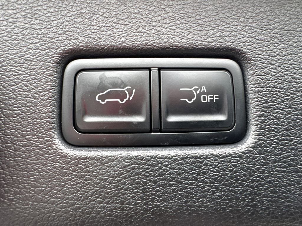 Used 2023 Kia Telluride EX image 19