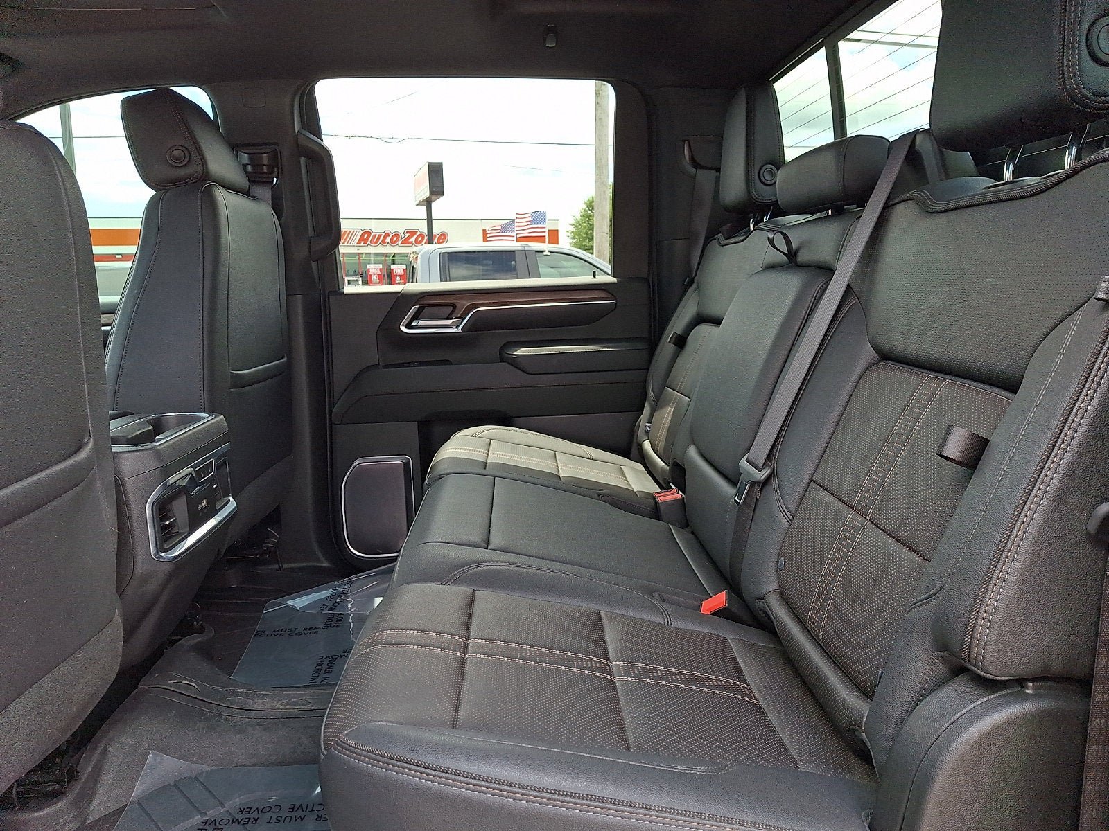 Used 2024 Chevrolet Silverado 3500 High Country w/ High Country Premium Package AWD/4WD image 10