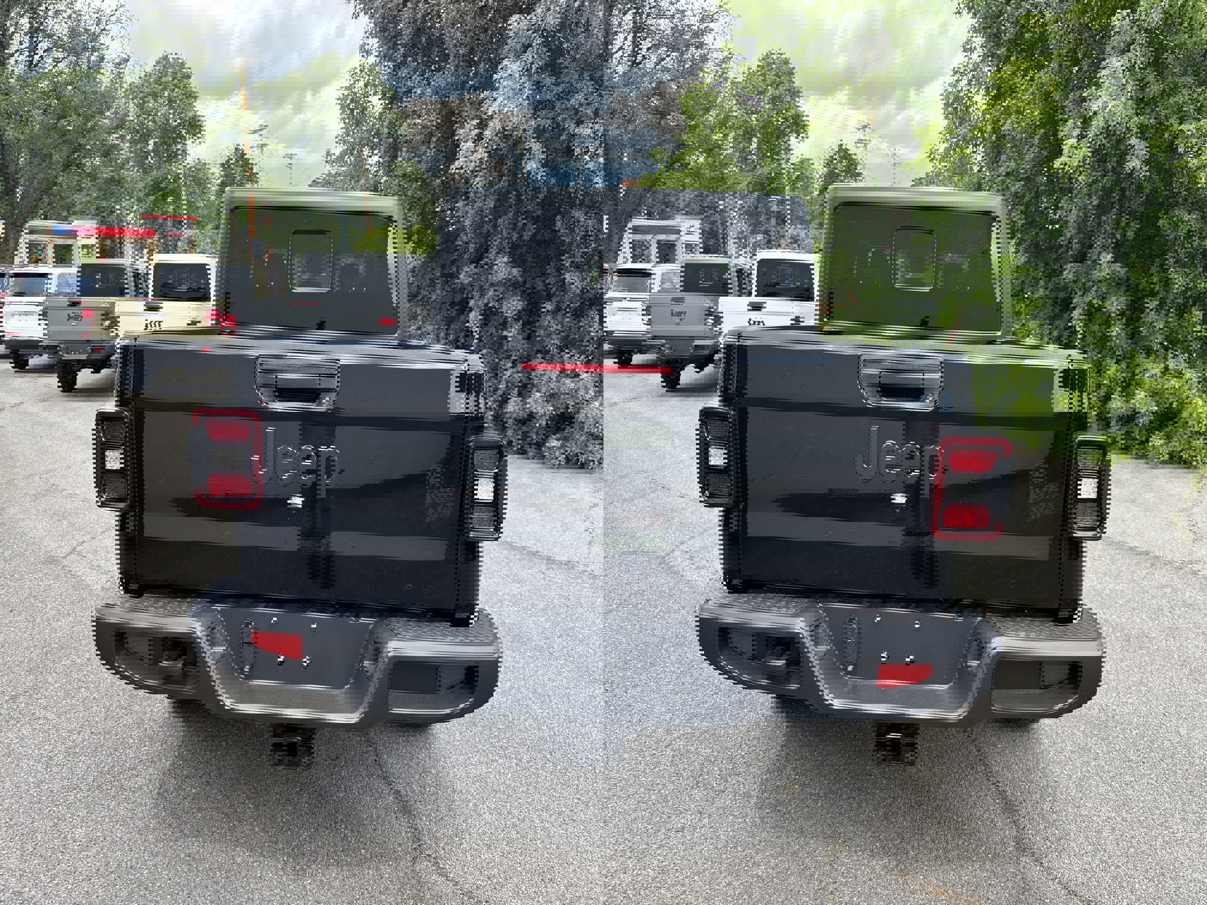 New 2025 Jeep Gladiator Willys image 6