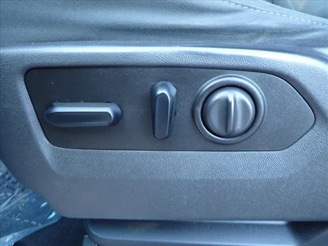 Used 2019 Chevrolet Silverado 1500 RST image 9