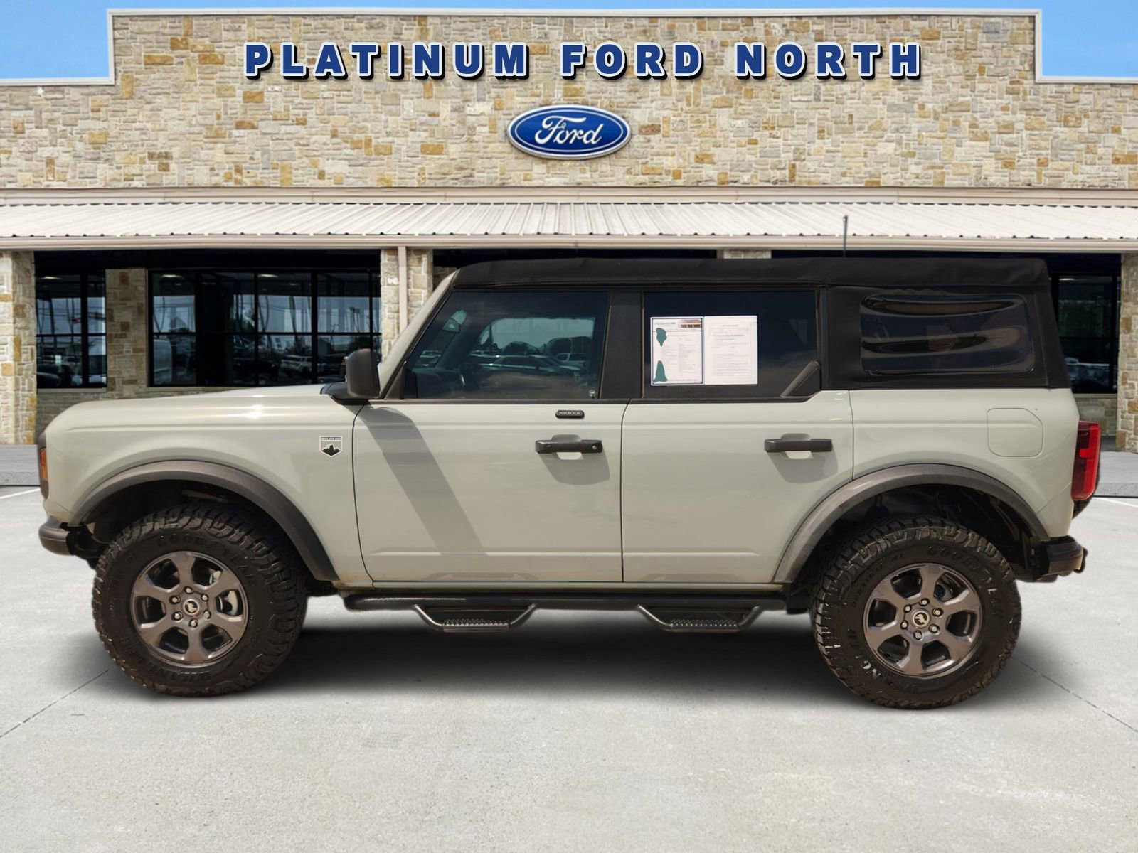 Used 2021 Ford Bronco Big Bend AWD/4WD image 3
