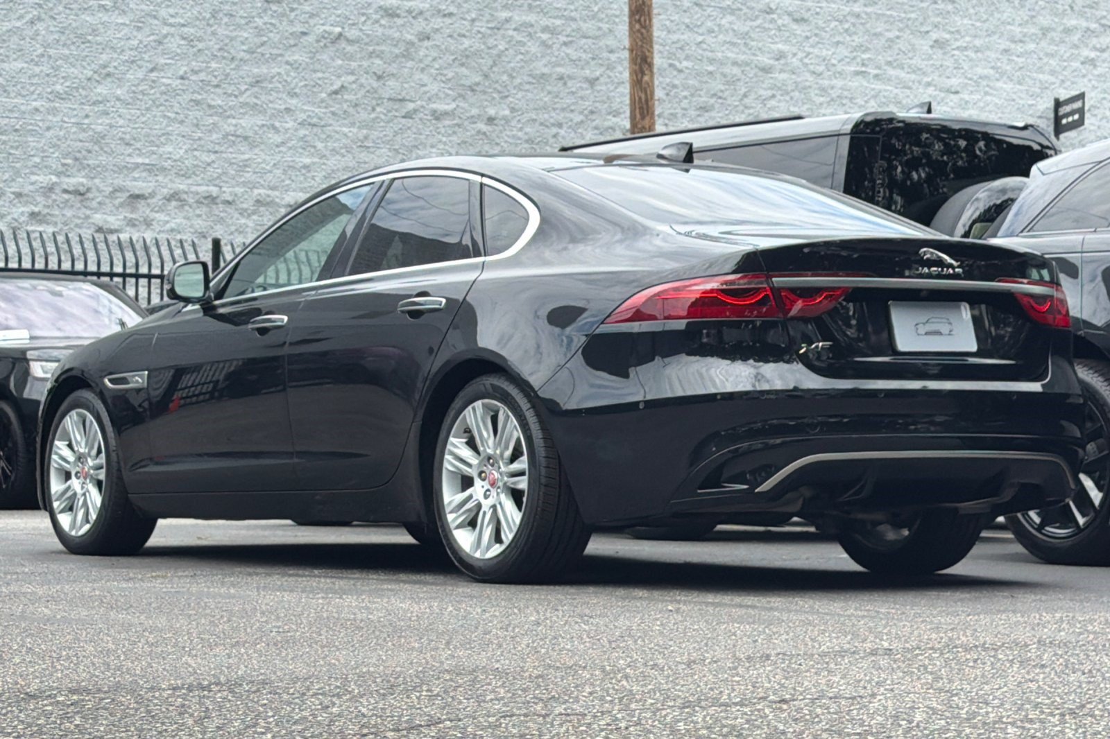 Used 2021 Jaguar XF S RWD image 3
