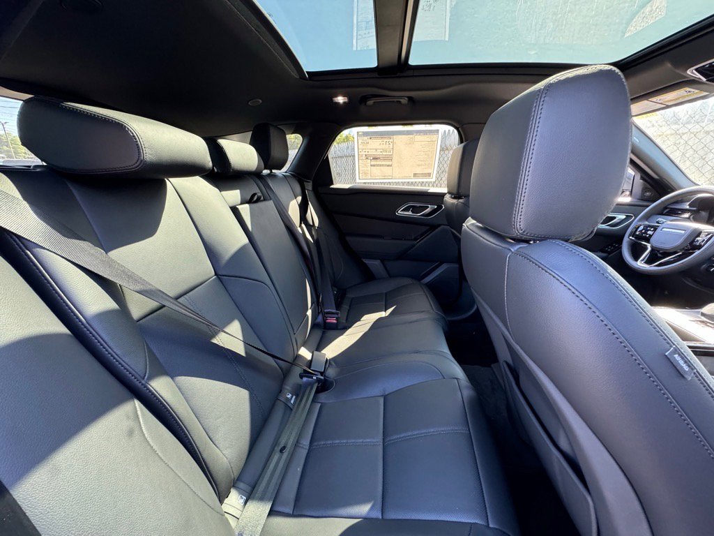 New 2026 Land Rover Range Rover Velar Dynamic SE image 20
