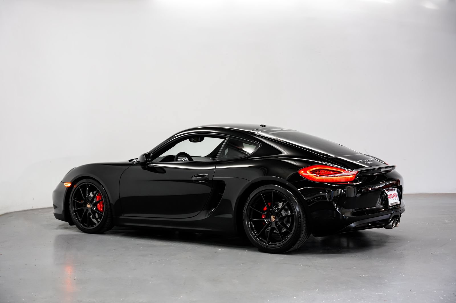 Used 2015 Porsche Cayman RWD image 8