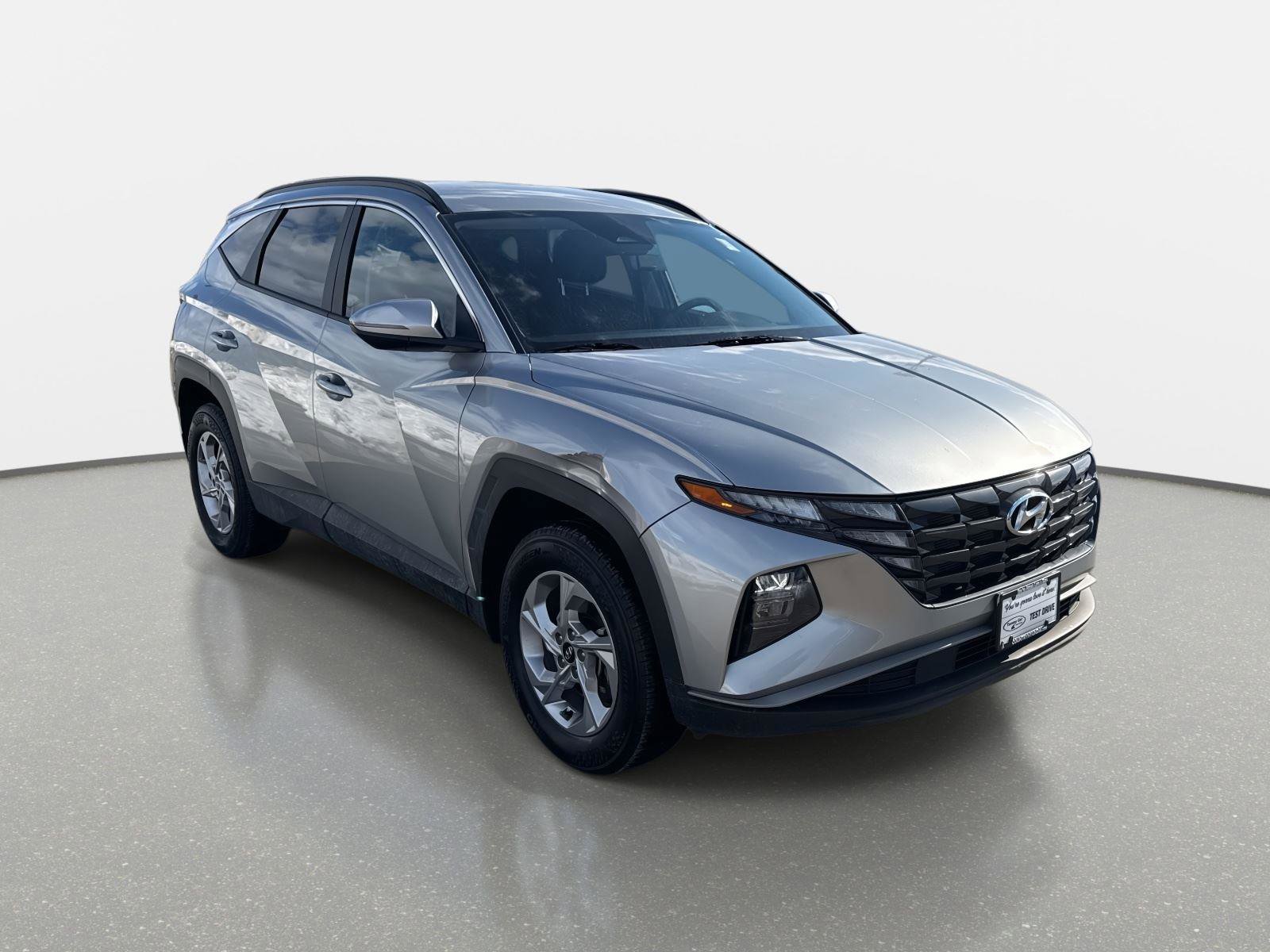 Used 2023 Hyundai Tucson SEL w/ Winter Package image 3