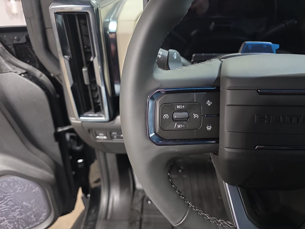 New 2026 GMC Hummer EV SUV w/ LPO, Dark Essentials Package AWD/4WD image 16