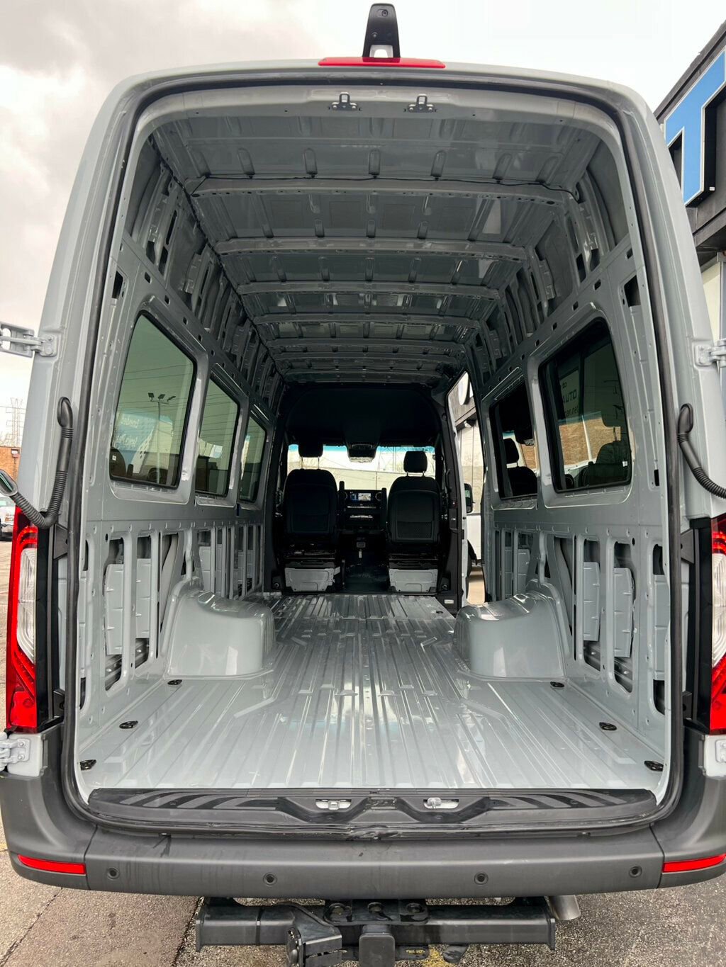 Used 2026 Mercedes-Benz Sprinter 3500 image 7