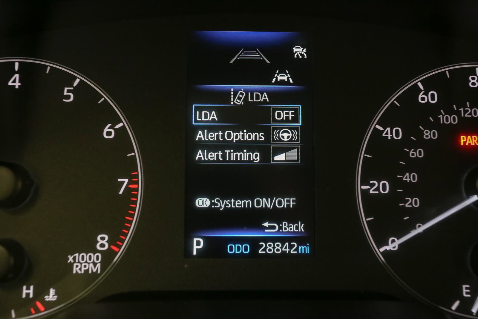 Used 2024 Toyota Corolla Cross L image 33