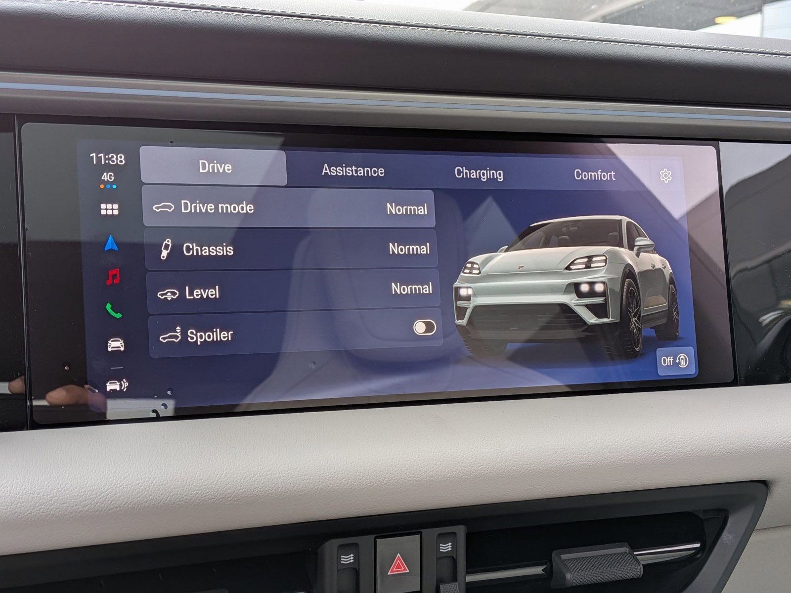 New 2026 Porsche Macan Electric image 18