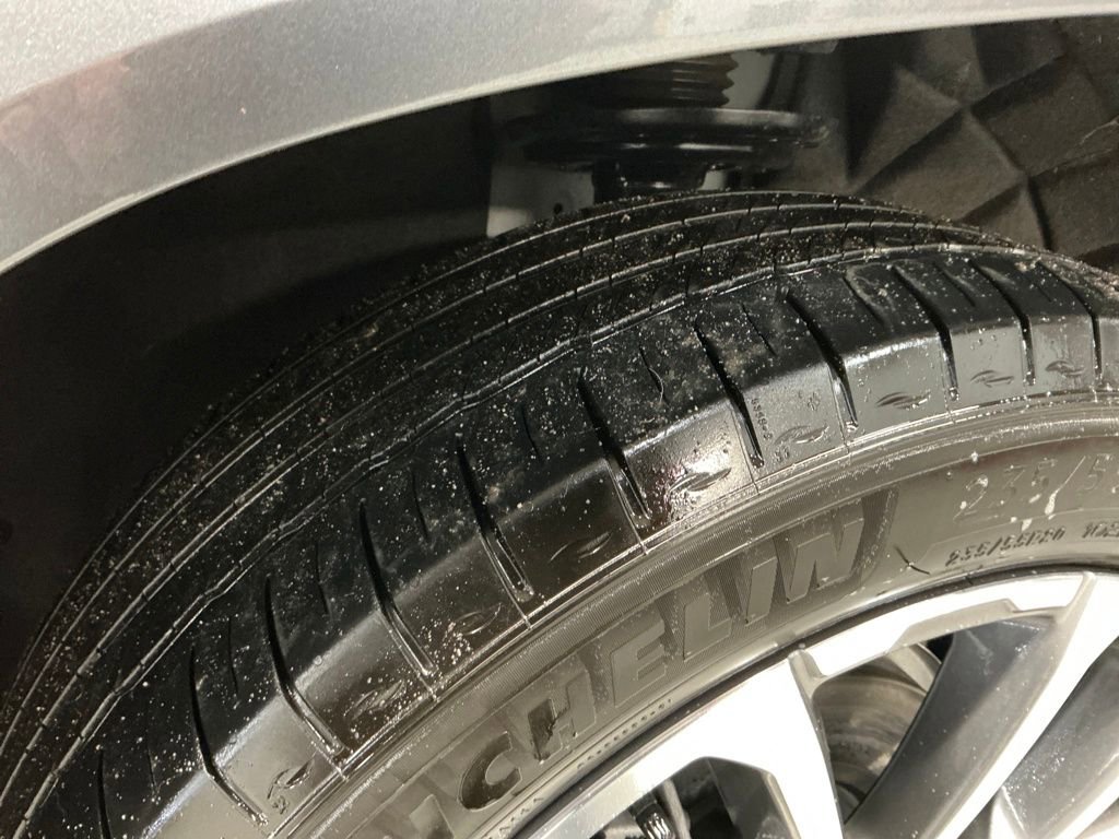 Certified 2022 GMC Acadia Denali w/ Denali Ultimate Package image 12