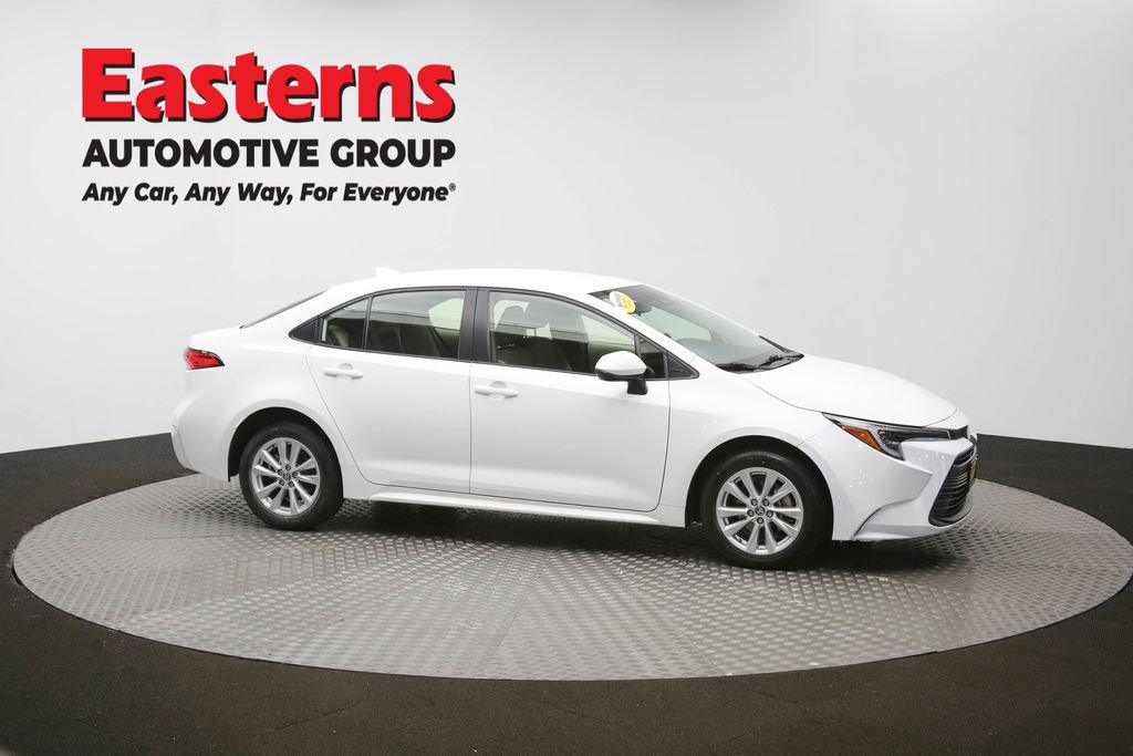Used 2024 Toyota Corolla LE w/ LE Convenience Package FWD image 46
