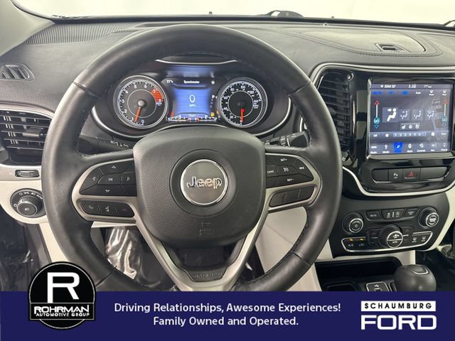 Used 2019 Jeep Cherokee Limited w/ Luxury Group FWD image 12