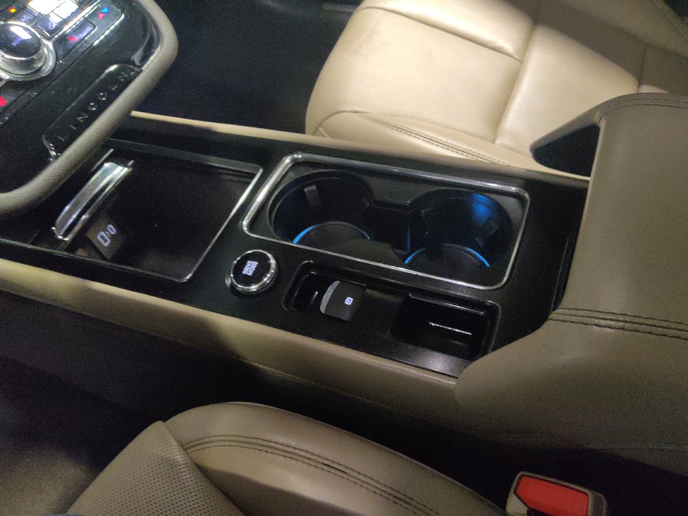 Used 2020 Lincoln Corsair Reserve FWD image 26