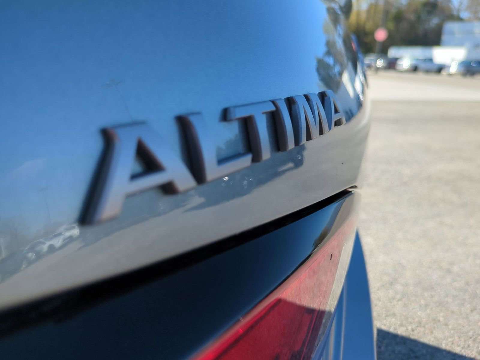 Used 2023 Nissan Altima 2.5 S image 32