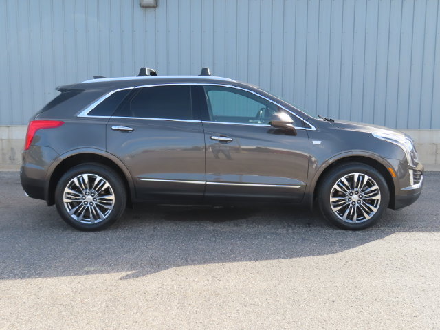 Used 2019 Cadillac XT5 Premium Luxury w/ Trailering Package AWD/4WD image 2