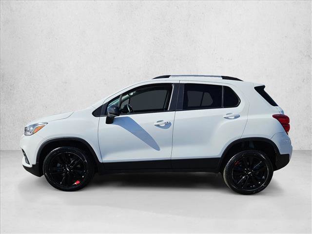 Used 2022 Chevrolet Trax LT w/ Redline Edition AWD/4WD image 7
