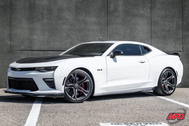 Used 2018 Chevrolet Camaro SS image 36