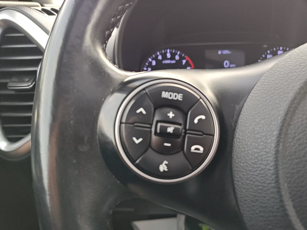 Used 2020 Kia Soul GT-Line w/ GT 2.0L Power Sunroof Package FWD image 26