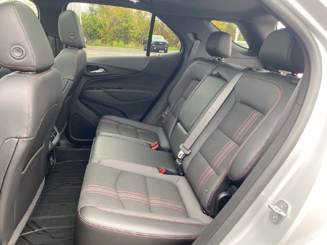 Used 2022 Chevrolet Equinox RS w/ LPO, Floor Liner Package AWD/4WD image 19