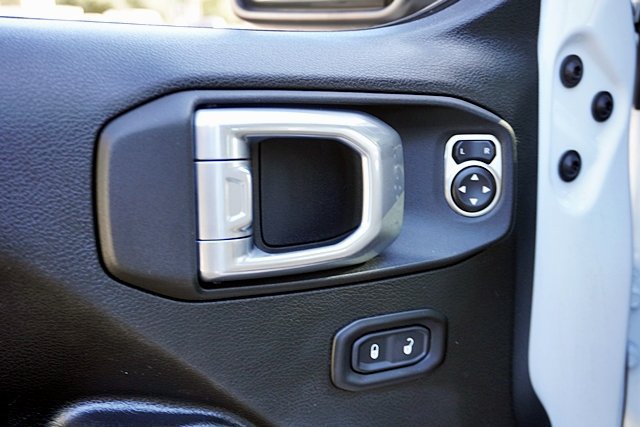 Used 2021 Jeep Wrangler Unlimited Sport AWD/4WD image 33