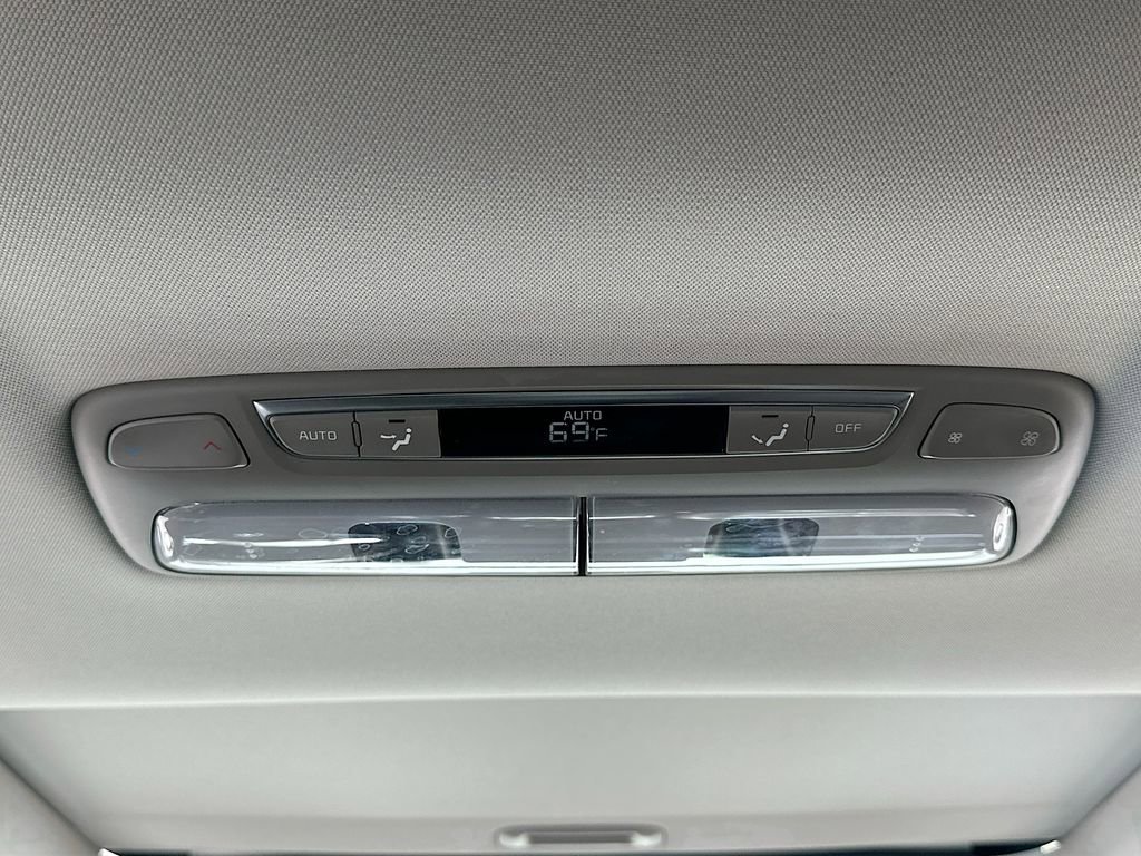 Used 2020 Kia Telluride SX w/ Towing Package image 27