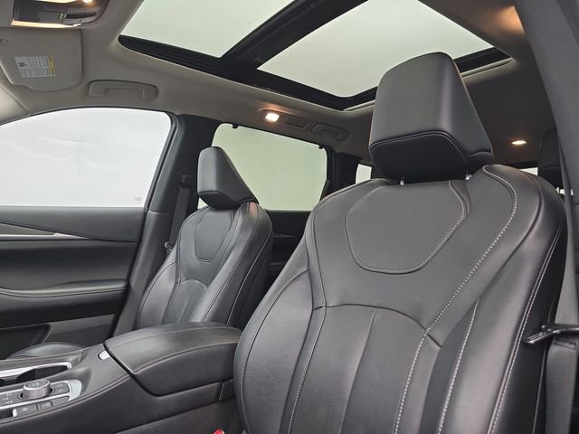 Used 2024 INFINITI QX60 Luxe image 43