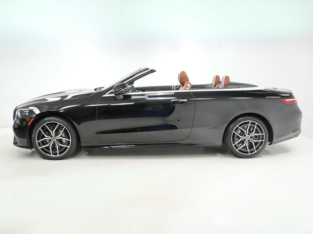 Used 2023 Mercedes-Benz E 450 4MATIC Cabriolet image 2